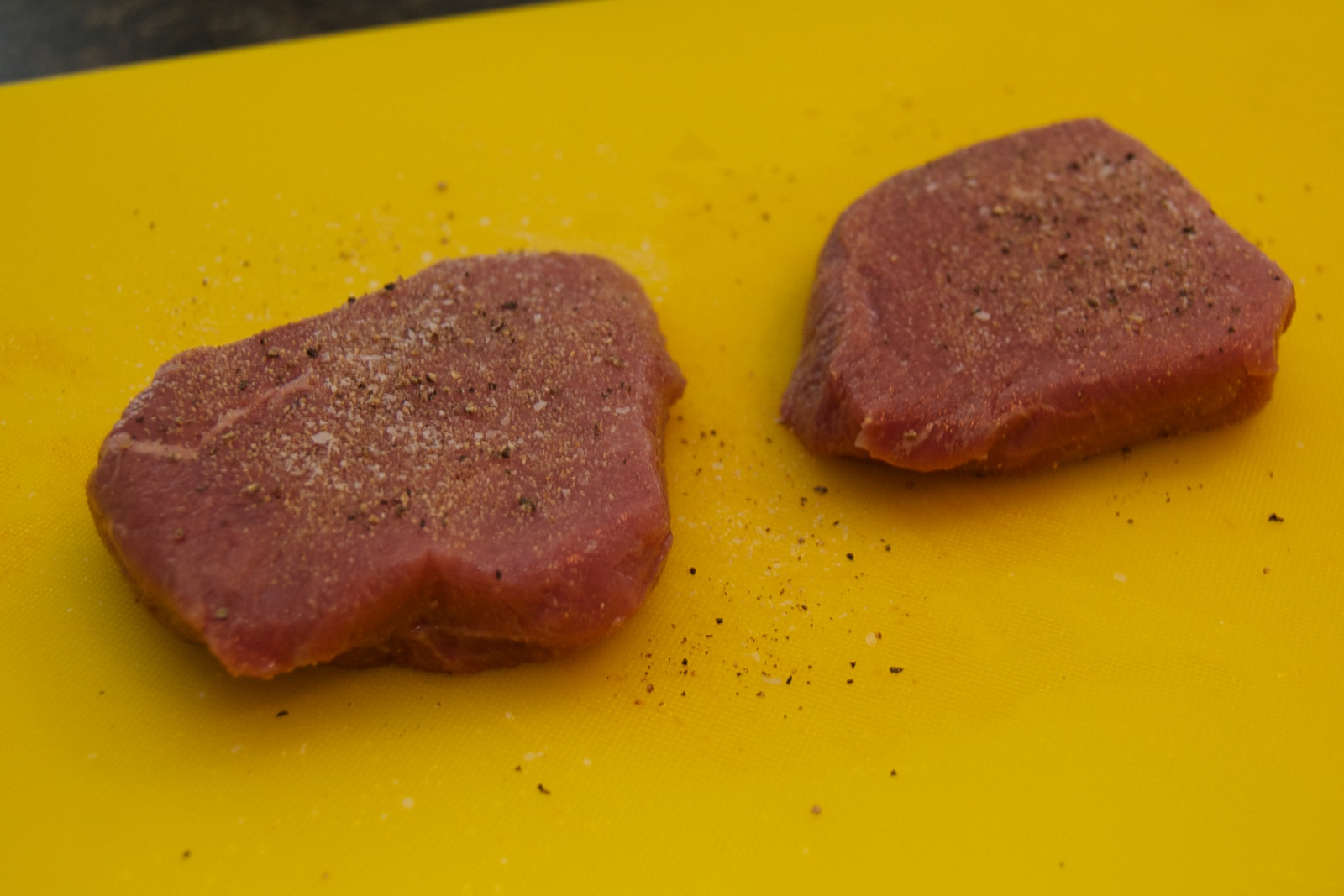 Sous Vide Steak with a Chill and a Sear